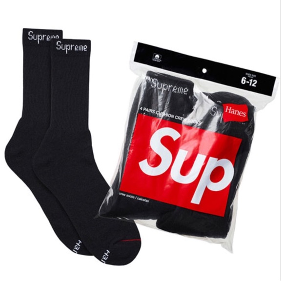 Supreme Accessories - Supreme x Hanes Socks (4 Pack) in Black